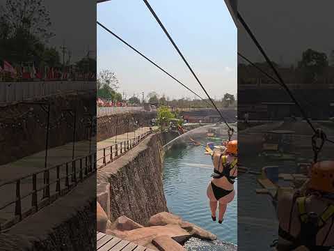 😳 Zip Line at Grand Canyon Water Park 🇹🇭